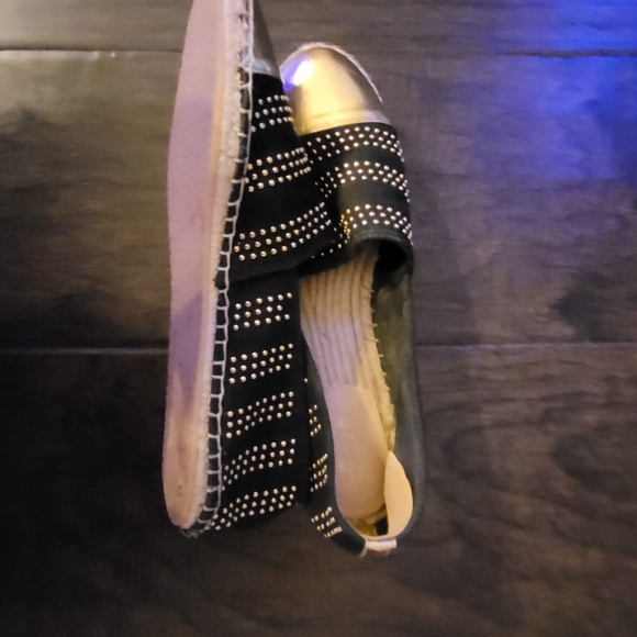 Beautiful Gently worn loeffler randall gold studded flat/mule - Picture 5 of 12